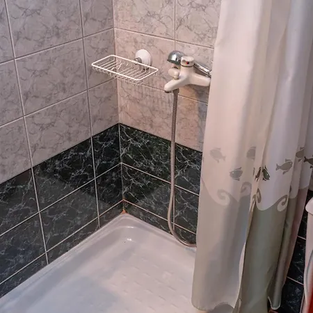 Jayne's - Getaways *