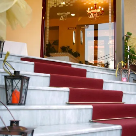 Jayne's - Getaways *